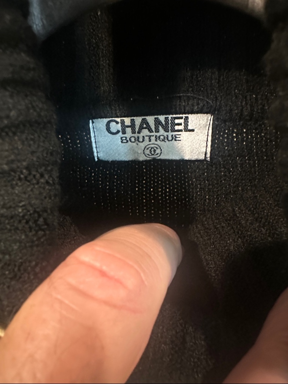 Chanel Sweater - Picture 2 of 6